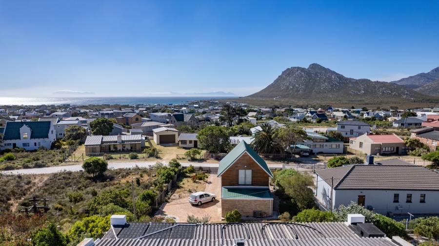 4 Bedroom Property for Sale in Pringle Bay Western Cape